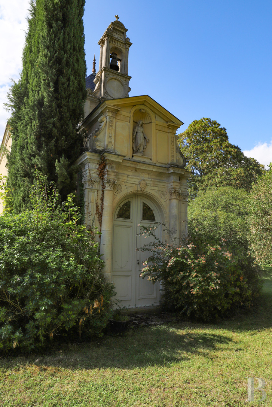 Dans la Sarthe, à l’est du Mans, un château du 19e siècle d’inspiration Renaissance dans son parc de onze hectares - photo  n°33